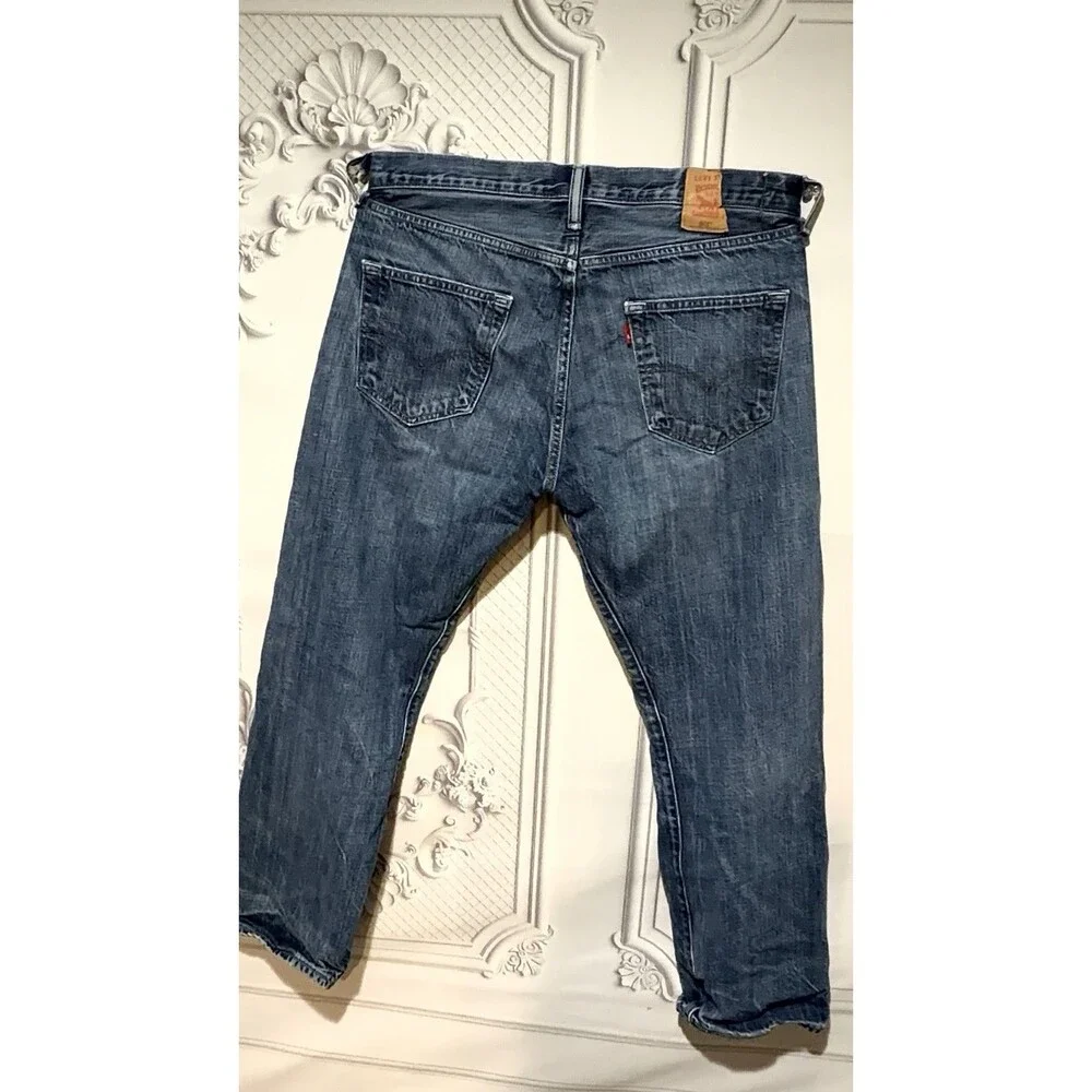 Levis Jeans Mens 34x30 Blue Whiskering Denim Cotton Straight Leg